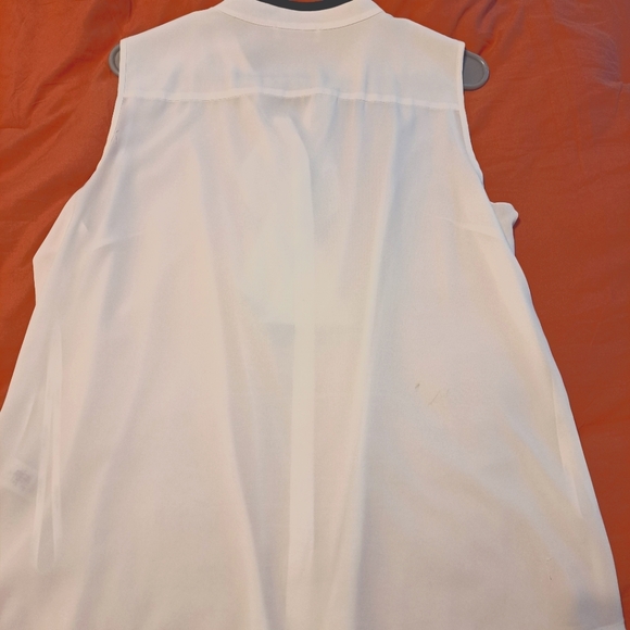 Women's Calvin Klein Sleeveless Blouse - Picture 2 of 3